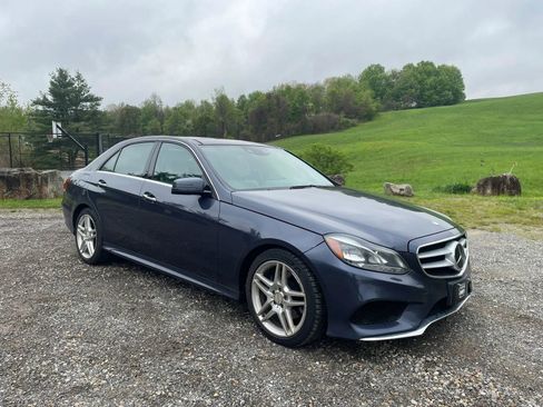 Used 2015 Mercedes-Benz E 400 4MATIC Sedan image 27