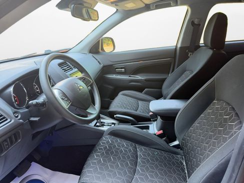 Used 2023 Mitsubishi Outlander Sport ES AWD/4WD image 11