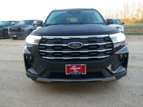 New 2026 Ford Explorer Active w/ Active Comfort Package AWD/4WD image 10