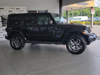 Used 2024 Jeep Wrangler Unlimited w/ Convenience Group AWD/4WD video 2