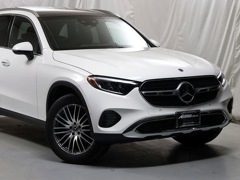 Certified 2026 Mercedes-Benz GLC 300 4MATIC image 2