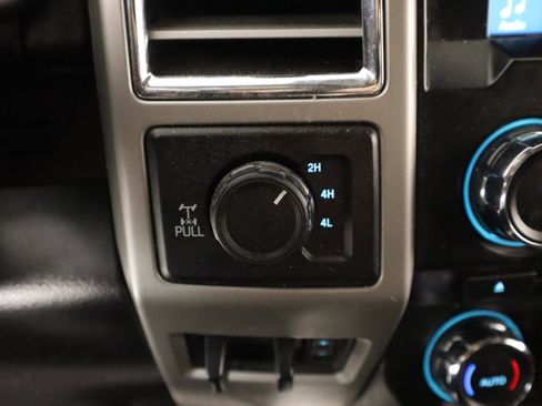 Used 2017 Ford F250 Lariat w/ Chrome Package image 8