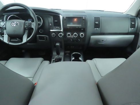 Used 2021 Toyota Sequoia Limited image 13