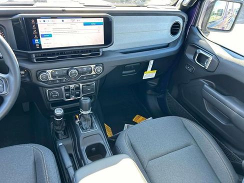 New 2026 Jeep Gladiator Sport image 14