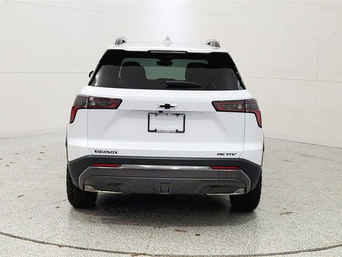 New 2026 Chevrolet Equinox ACTIV w/ Convenience Package III FWD image 6