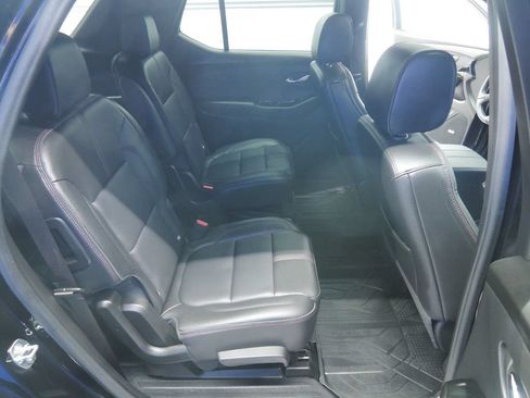 Used 2023 Chevrolet Traverse RS w/ LPO, Floor Liner Package AWD/4WD image 36