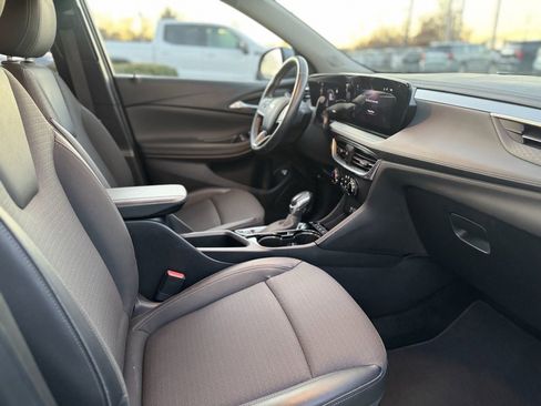 Used 2024 Buick Encore GX Preferred w/ Comfort Package image 10