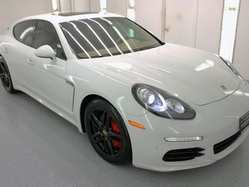Used 2016 Porsche Panamera Edition image 11