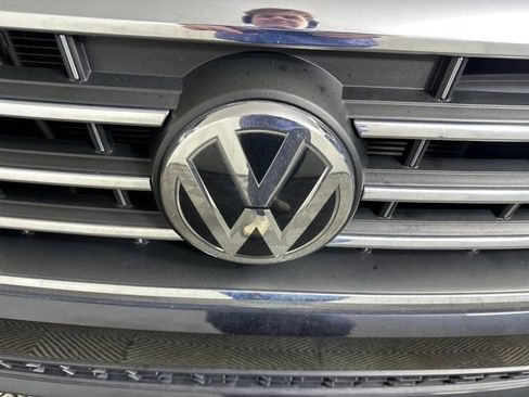 Used 2021 Volkswagen Passat 2.0T R-Line FWD image 9