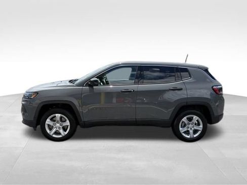 Used 2024 Jeep Compass Sport AWD/4WD image 12