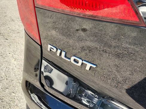 Used 2018 Honda Pilot Touring image 6