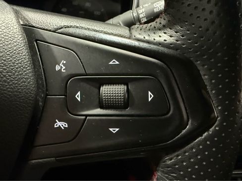 Used 2022 Chevrolet TrailBlazer RS w/ Convenience Package AWD/4WD image 19