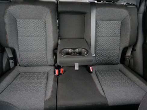 Used 2023 Chevrolet Equinox LT AWD/4WD image 13