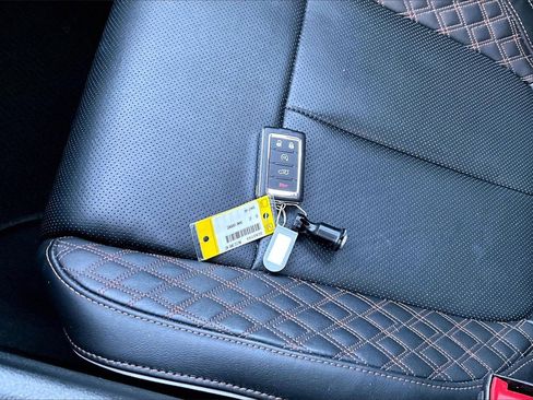 Certified 2025 Jeep Grand Cherokee Summit image 32