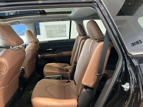 New 2026 Toyota Grand Highlander AWD image 17