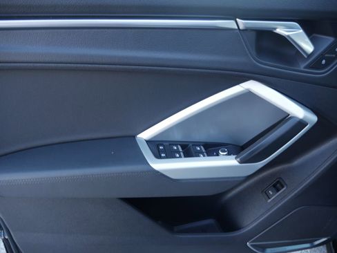 Certified 2021 Audi Q3 2.0T Premium Plus image 16