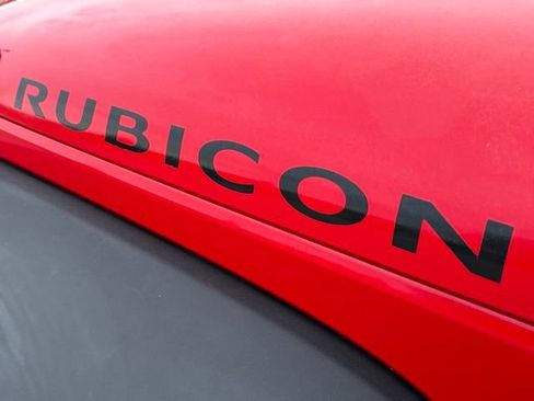 Used 2014 Jeep Wrangler Unlimited Rubicon w/ Connectivity Group image 21