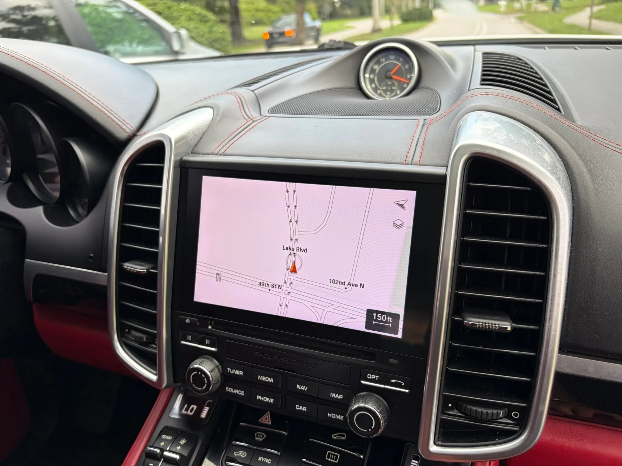 Used 2017 Porsche Cayenne AWD/4WD image 46
