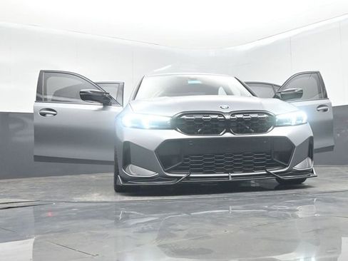 Used 2025 BMW M340i w/ Premium Package image 73