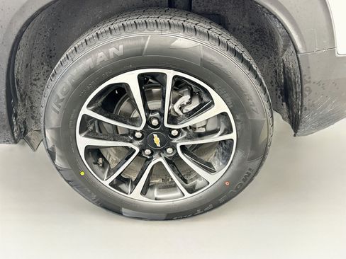 Used 2025 Chevrolet TrailBlazer LT FWD image 11