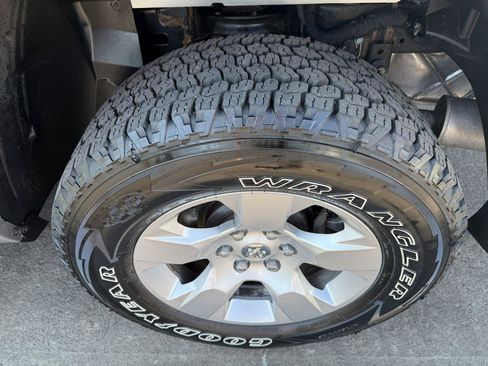 Used 2020 RAM 1500 Big Horn AWD/4WD image 19