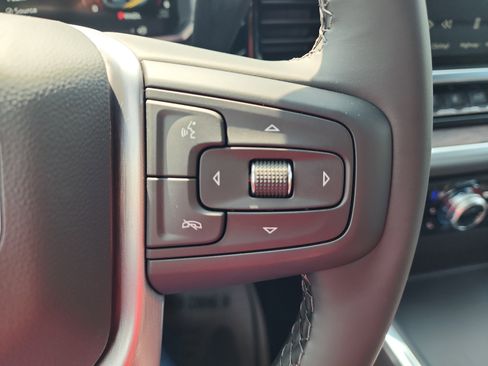 New 2026 GMC Sierra 2500 SLT w/ SLT Convenience Package image 20