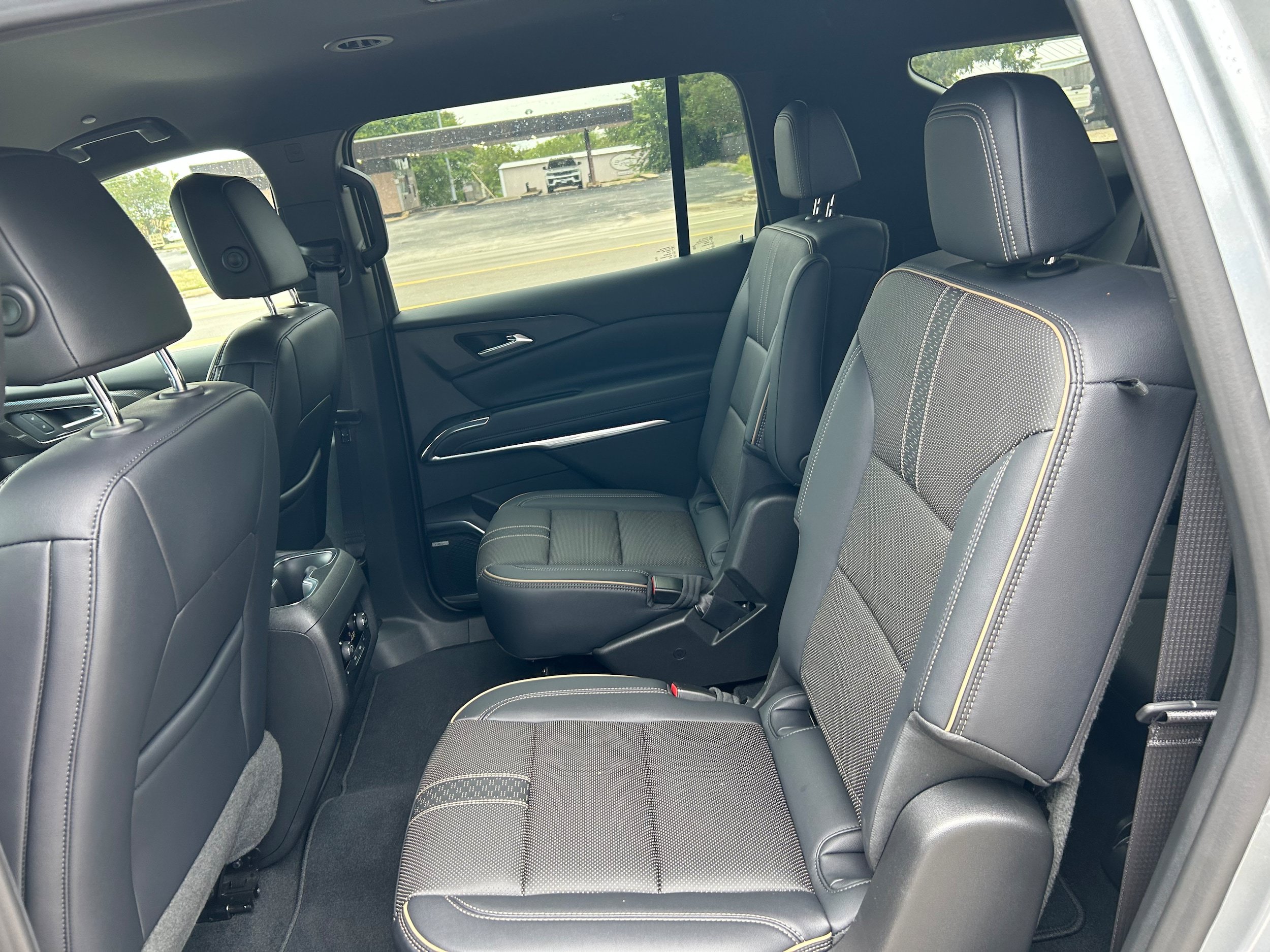 New 2026 Chevrolet Traverse High Country FWD image 31