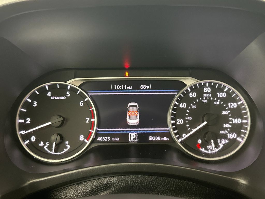 Used 2025 Nissan Sentra SR FWD image 22