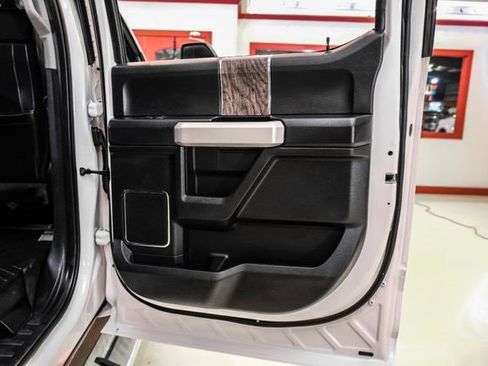 Used 2019 Ford F250 Lariat w/ Lariat Value Package image 42