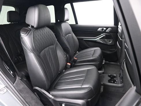 Used 2023 BMW X7 M60i w/ Executive Package AWD/4WD image 19