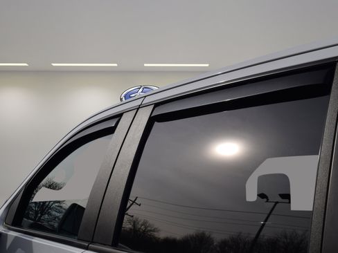 Used 2023 Chevrolet Silverado 2500 LT w/ Convenience Package image 9