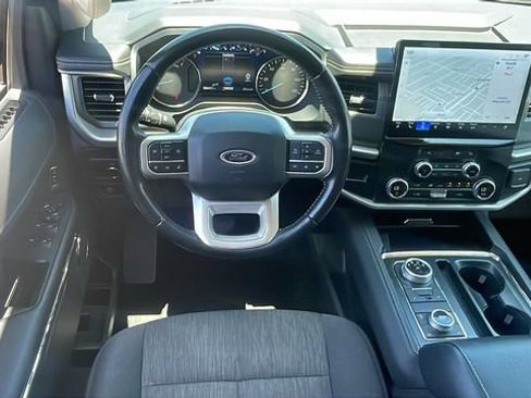 Used 2024 Ford Expedition XLT AWD/4WD image 13