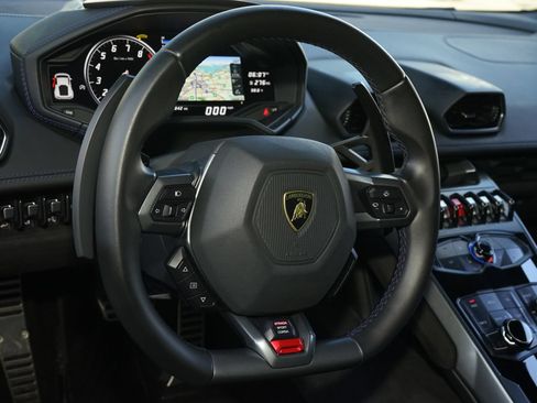 Used 2018 Lamborghini Huracan LP 580-2 RWD image 6