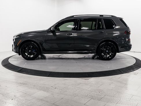 Used 2025 BMW X7 xDrive40i w/ Executive Package image 4