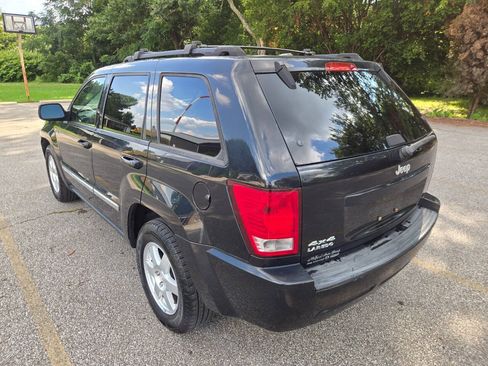 Used 2010 Jeep Grand Cherokee Laredo AWD/4WD image 6