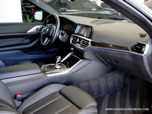 Used 2023 BMW 430i Coupe w/ M Sport Package RWD image 32