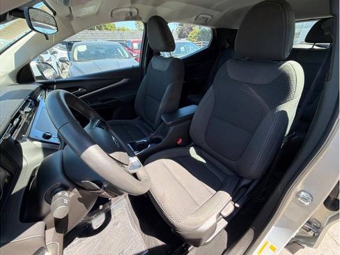 Used 2023 Chevrolet Bolt EUV LT w/ Driver Confidence Package FWD image 16