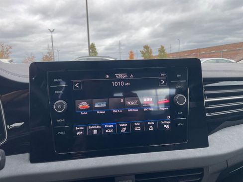 Used 2025 Volkswagen Jetta SE image 20