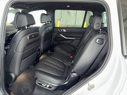Certified 2025 BMW X7 xDrive40i w/ M Sport Package image 16