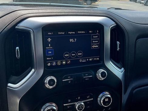 Used 2021 GMC Sierra 1500 SLT image 21