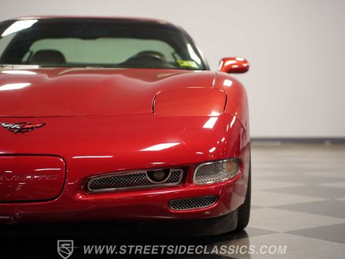 Used 1998 Chevrolet Corvette Coupe image 20