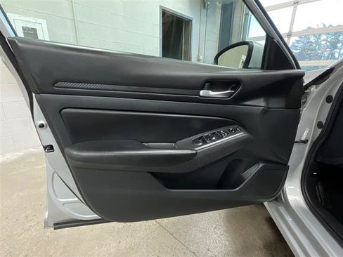Used 2021 Nissan Altima 2.5 S FWD image 10