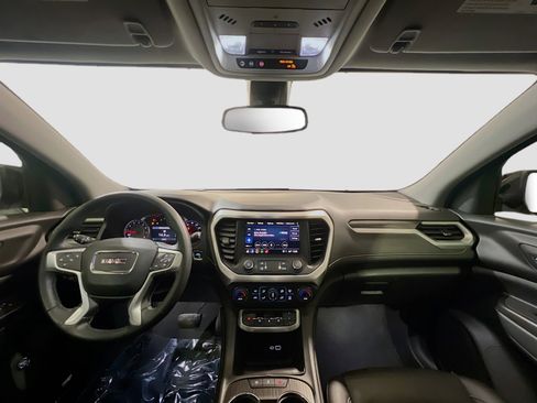 Used 2023 GMC Acadia SLT w/ Elevation Edition image 17