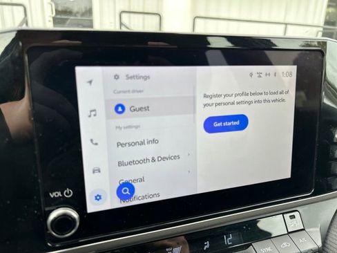 Used 2025 Toyota Camry SE image 28