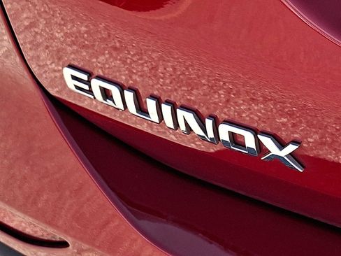 Used 2023 Chevrolet Equinox LT FWD image 30