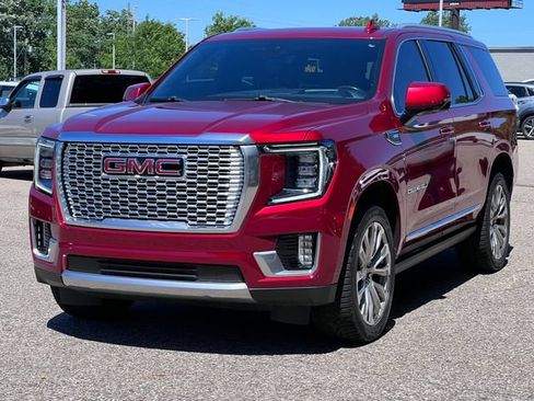 Used 2021 GMC Yukon Denali w/ Denali Premium Package AWD/4WD image 44