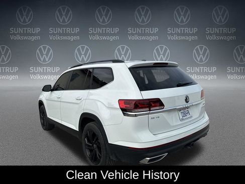 Used 2023 Volkswagen Atlas SE w/ Black Wheel Package image 4