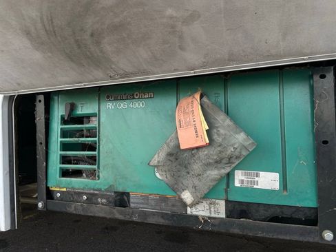 Used 2013 Ford E-450 and Econoline 450 Super Duty w/ Motorhome Prep Pkg image 22