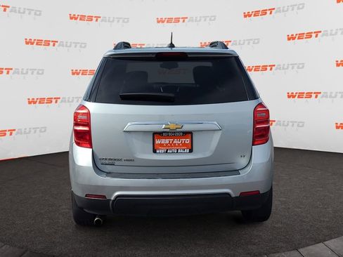 Used 2017 Chevrolet Equinox LT w/ Convenience Package AWD/4WD image 4
