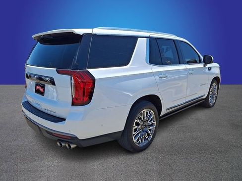 Used 2024 GMC Yukon Denali Ultimate AWD/4WD image 5